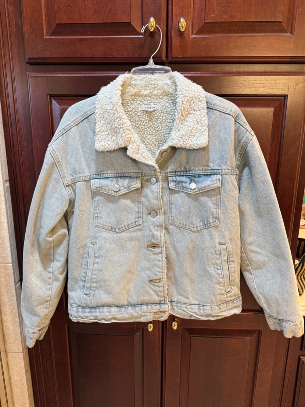 Pacsun Sherpa-Lined Jacket in light blue denim